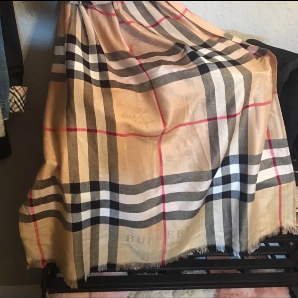 Burberry scarf
